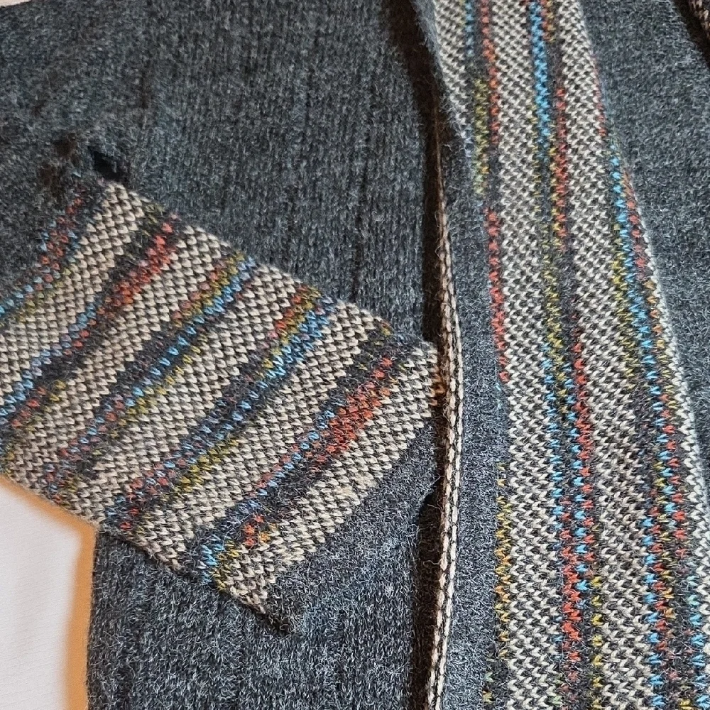 Monoreno Gray Multicolor Fringe Cardigan